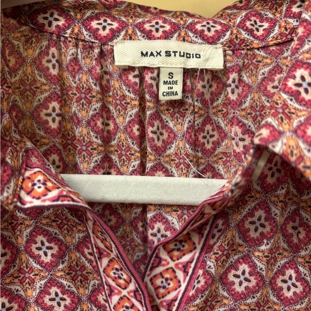 Max Studio Pink Patterned Short-Sleeve Button Down Shirt Size S - Picture 5 of 6